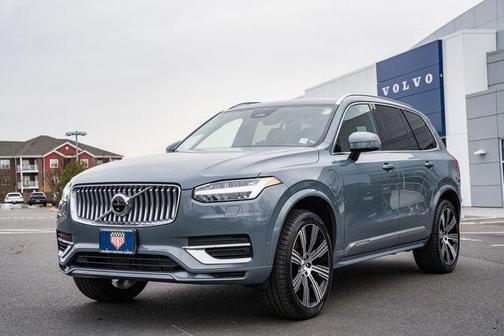 2023 Volvo XC90 Recharge Plug-In Hybrid T8 Plus 6-Seater