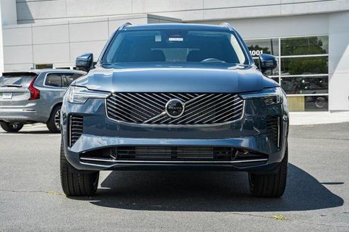 2025 Volvo XC90 Plug-In Hybrid T8 Ultra 7-Seater