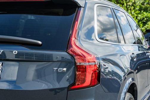 2025 Volvo XC90 Plug-In Hybrid T8 Ultra 7-Seater