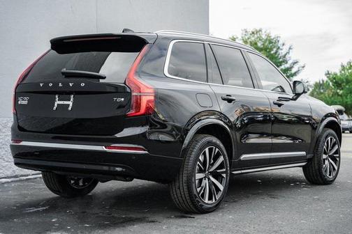 2025 Volvo XC90 Plug-In Hybrid T8 Core 7-Seater