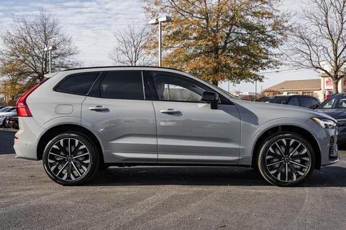 2026 Volvo XC60 B5 Ultra