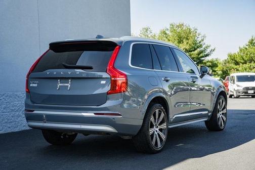 2022 Volvo XC90 Recharge Plug-In Hybrid T8 Inscription 6 Passenger