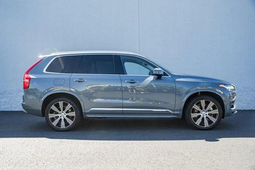 2022 Volvo XC90 Recharge Plug-In Hybrid T8 Inscription 6 Passenger