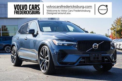 2024 Volvo XC60 Recharge Plug-In Hybrid T8 Ultimate Dark Theme