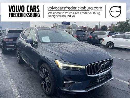 2023 Volvo XC60 Recharge Plug-In Hybrid T8 Plus Bright Theme