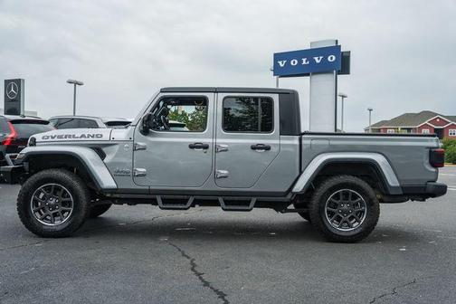 Billet Silver Metallic Clearcoat 2020 Jeep Gladiator Overland