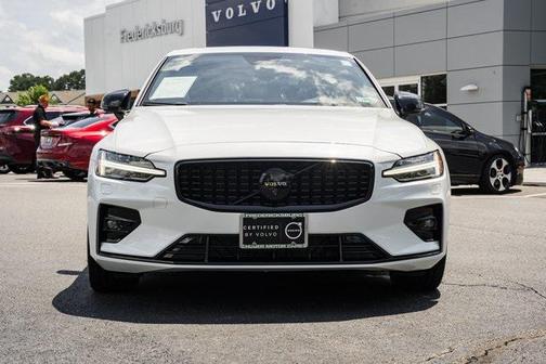2024 Volvo S60 B5 Plus Black Edition