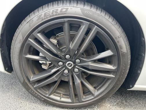 2024 Volvo S60 B5 Plus Black Edition