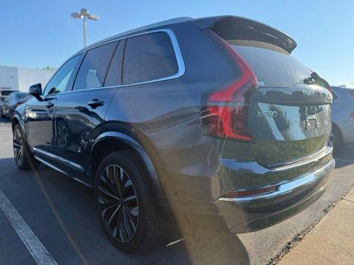 Denim Blue Metallic 2025 Volvo XC90 Plug-In Hybrid T8 Ultra 6-Seater
