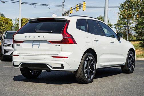 2026 Volvo XC60 B5 Plus