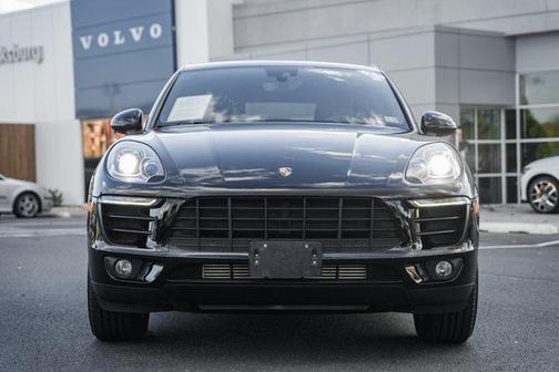 2017 Porsche Macan Base