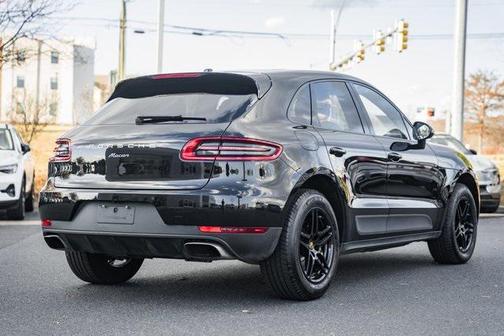2017 Porsche Macan Base