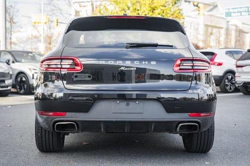 2017 Porsche Macan Base