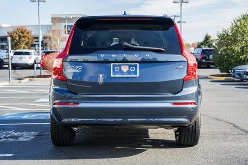 2025 Volvo XC90 Plug-In Hybrid T8 Plus 7-Seater