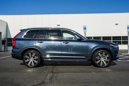 2025 Volvo XC90 Plug-In Hybrid T8 Plus 7-Seater