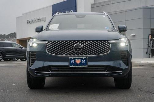 2025 Volvo XC90 B6 Plus 7-Seater