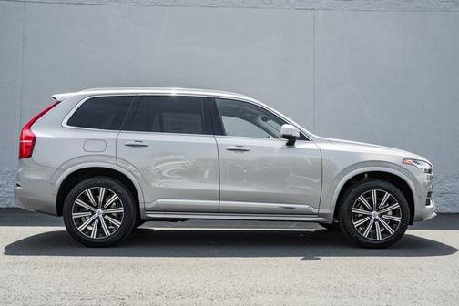 2025 Volvo XC90 B6 Plus 7-Seater