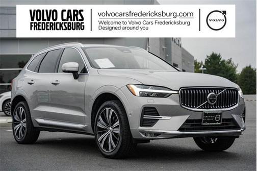 2023 Volvo XC60 B5 Ultimate Bright Theme