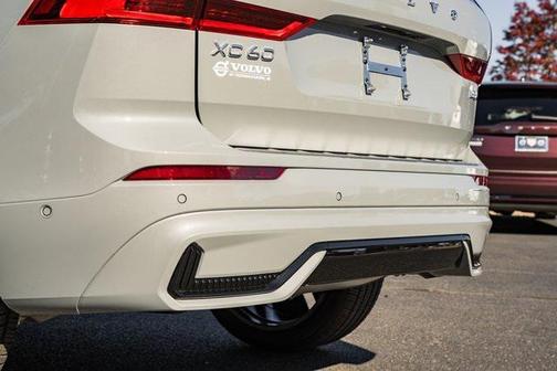 2026 Volvo XC60 B5 Ultra