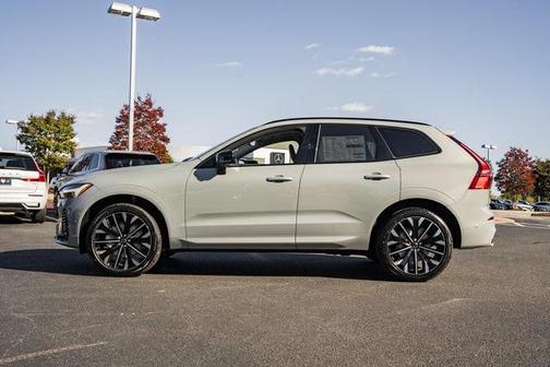 2026 Volvo XC60 B5 Ultra