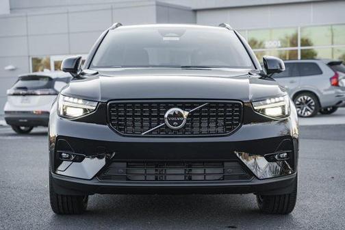 2026 Volvo XC40 B5 Plus
