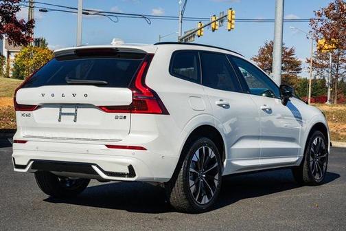 2026 Volvo XC60 B5 Ultra