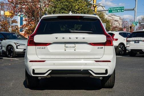 2026 Volvo XC60 B5 Ultra