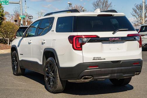 Summit White 2023 GMC Acadia FWD SLE