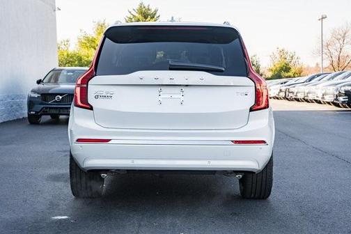 2025 Volvo XC90 Plug-In Hybrid T8 Plus 7-Seater