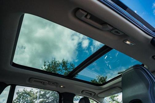 2025 Volvo XC90 Plug-In Hybrid T8 Plus 7-Seater