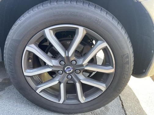 2017 Volvo XC60 T6 Dynamic