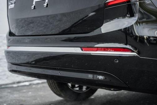 2025 Volvo XC90 Plug-In Hybrid T8 Core 7-Seater