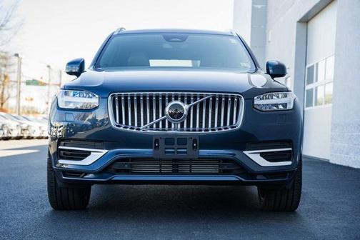 2024 Volvo XC90 Recharge Plug-In Hybrid T8 Ultimate Bright Theme 7-Seater