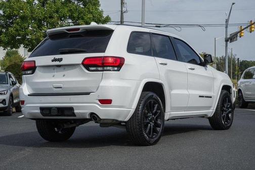 2021 Jeep Grand Cherokee Laredo