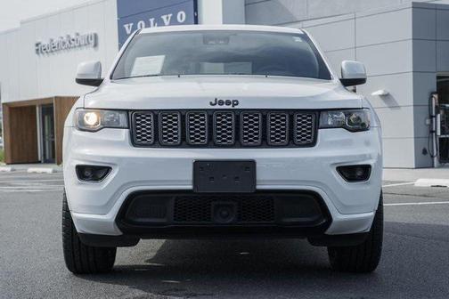 2021 Jeep Grand Cherokee Laredo