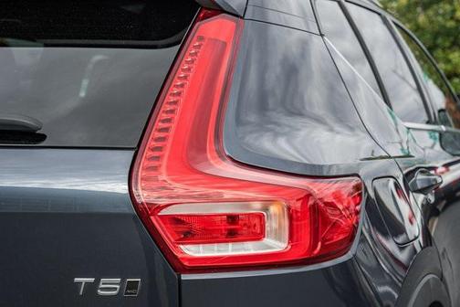 2021 Volvo XC40 T5 Inscription