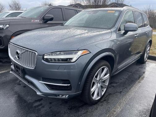 2019 Volvo XC90 T6 Inscription