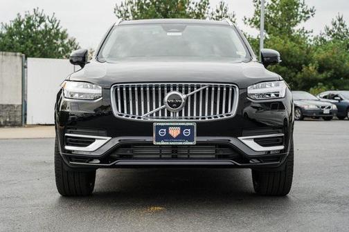 2025 Volvo XC90 Plug-In Hybrid Plus
