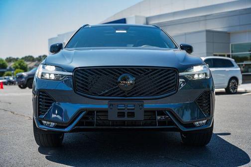 Denim Blue Metallic 2026 Volvo XC60 B5 Ultra Black Edition