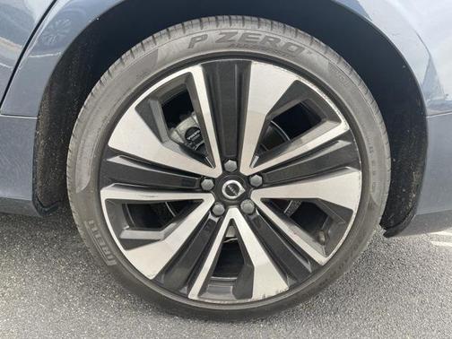 2023 Volvo S60 B5 Ultimate Bright Theme