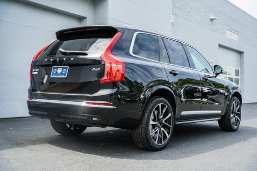 2025 Volvo XC90 Plus