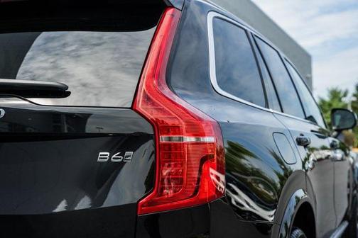2025 Volvo XC90 Plus