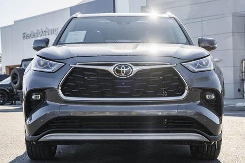2021 Toyota Highlander Platinum