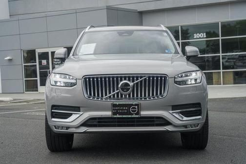 Silver Dawn Metallic 2023 Volvo XC90 B6 Ultimate 7-Seater