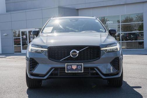 2022 Volvo XC60 Recharge Plug-In Hybrid T8 R-Design