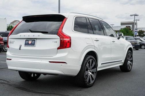 2025 Volvo XC90 Plug-In Hybrid Ultra