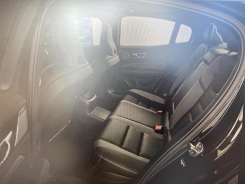 2025 Volvo S60 Plug-In Hybrid T8 Ultra Black Edition