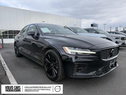 2025 Volvo S60 Plug-In Hybrid T8 Ultra Black Edition