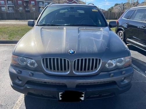Photo 4 of 10 of 2006 BMW X5 4.4i