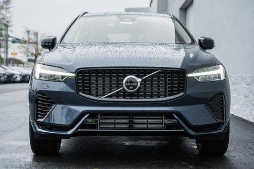 2025 Volvo XC60 Plug-In Hybrid T8 Plus